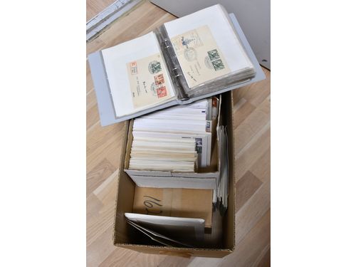 Sweden. FDCs. Small removal box with FDCs, maximum cards, etc, incl. some better ones and with vignettes. Approx. 10 kg.