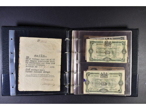 Banknotes, Sweden. 1 album with 17 banknotes, 1849–1963, 12 skilling banco, 1 krona and 5 kronor, mixed quality.  .