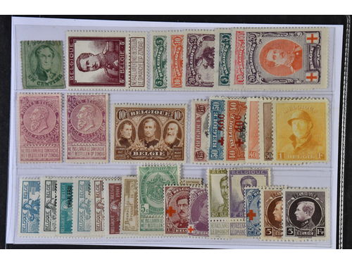 Belgium. ★ 1863–1924. All different, e.g. Mi 10C (*), 59 (*), 70 (*), 99, 104-06, 110-12, 125A, 128, 155. Mostly good quality. Mi € 652 (32)