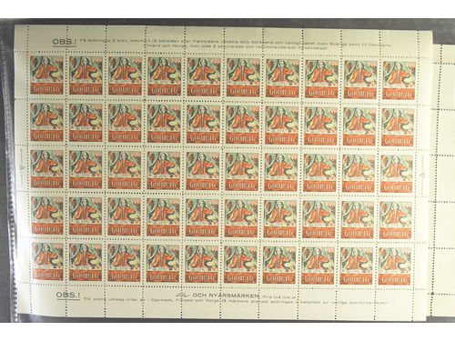 Sweden. Seals, collection/accumulation 1924–1997 in album. Poster stamps, mostly from 'Hjärt- och Lungsjukas Riksförbund' (today 'Hjärt-Lungfonden') but also from other charity organisations. The material mostly as complete sheets. Almost 80 different sheets. As a number of the sheets also are in multiplicate, the toal number of sheets exceeds 100. Please see a selection of scans at www.philea.se. Fine quality.