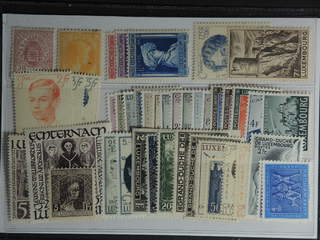 Luxembourg. ★★ 1880–1954. All different, e.g. Mi 44, 225, 299-301, 314, 338-41, 422, …