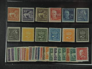 Sweden. ★ 1920-36. Small coilstamps. All different, e.g. F 141, 145E, 148C, 149A, 151C, …