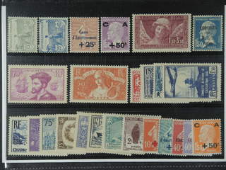 France. ★ 1914-37. All different, e.g. Mi 130-31, 233-34, 248, 252, 292, 304,. Mostly …