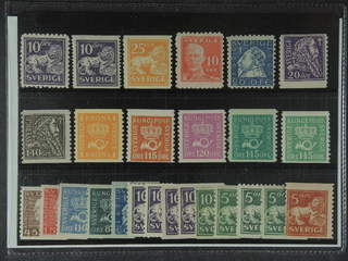 Sweden. ★★ 1920-36. Small coilstamps. All different, e.g. F 145C+E, 147, 149C, 152C, …