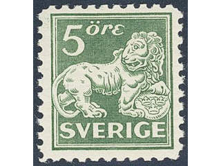 Sweden. Facit 143Cc ★★ , 5 öre green white paper, type II, perf on four sides.
