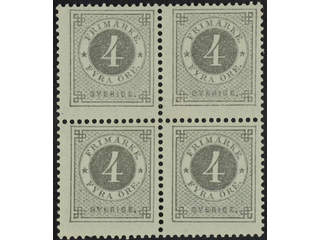 Sweden. Facit 42 ★ , 4 öre grey in block of four. SEK 1000