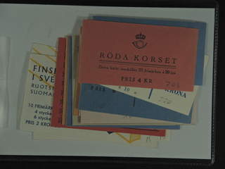 Sweden. ★★ 1945–71. Booklets 13 each, mostly different, among all Red Cross 1945, Zorn, …