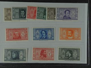 Italy. Michel 373–84 ★★ , 1932 Dante I SET (12). 15c with small climate stain. EUR 200