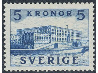 Sweden. Facit 332C ★★, 1941 The Royal Castle 5 Kr blue, perf on four sides. SEK 650