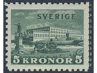 Sweden. Facit 233a ★★, 1931 The Royal Palace 5 Kr green, toned paper. SEK 2500