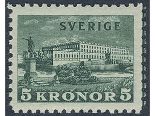 Sweden. Facit 233a ★★, 1931 The Royal Palace 5 Kr green, toned paper. SEK 2500
