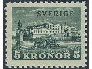 Sweden. Facit 233a ★★, 1931 The Royal Palace 5 Kr green, toned paper. SEK 2500