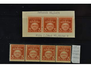 Sweden. Facit 139v ReII ★ , 3 öre in two strips with two stamps with retusch "Higlett". …