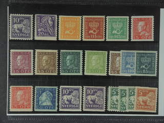 Sweden. ★★ 1920-36. Small coilstamps. All different, e.g. F 145C, 153, 168b, 170a, 174c, …